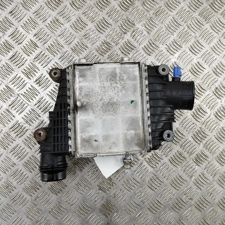 Starpdzesētāja (interkūlera) radiators – Jaguar F-Pace (2016-)