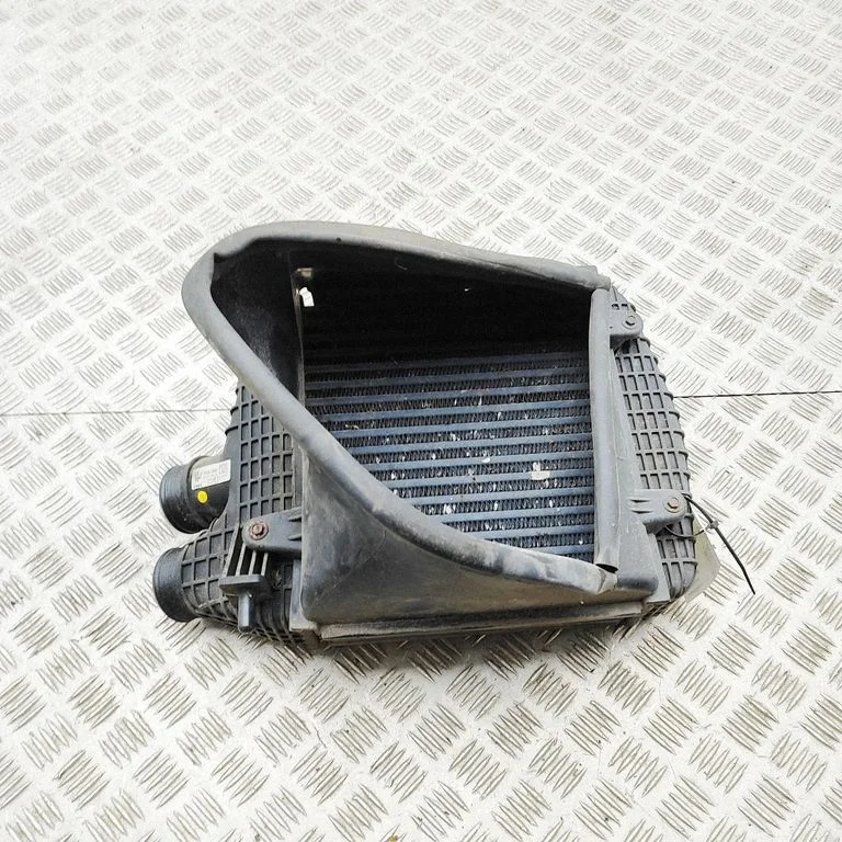 Intercooler 670035636