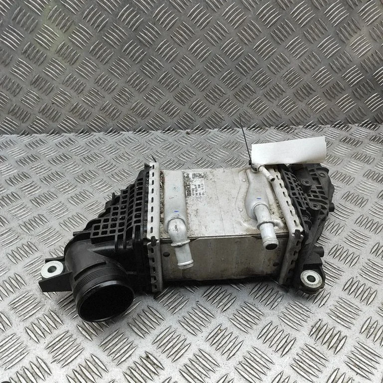 Vahejahuti radiaator – Volkswagen Crafter Grand California (2019-)