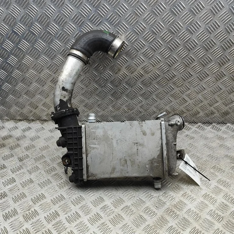 Starpdzesētāja (interkūlera) radiators – Mercedes-Benz E klase W213 (2016-)