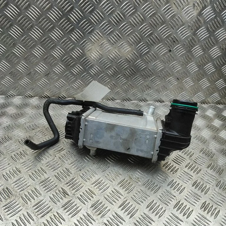 Intercooler radiator 05C145785B