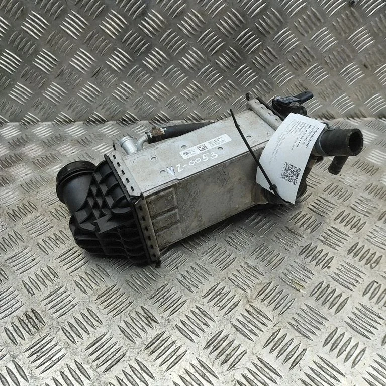 Starpdzesētāja (interkūlera) radiators 05C145785C