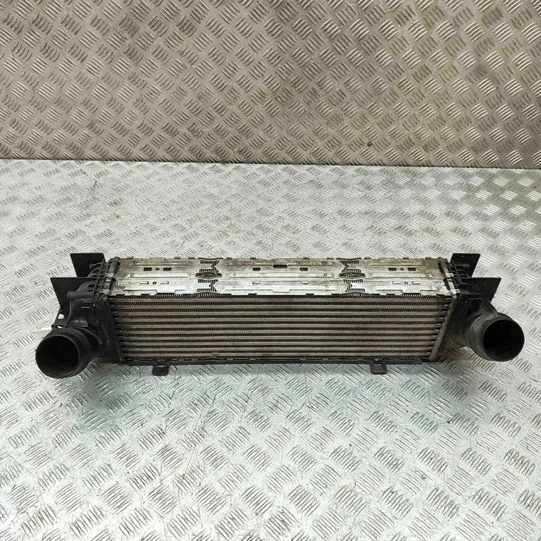 Vahejahuti radiaator – BMW X3 F25 (2010-2017)
