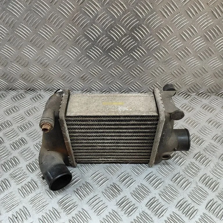 Starpdzesētāja (interkūlera) radiators 1446140P00