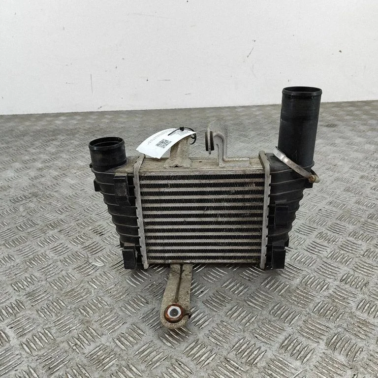 Starpdzesētāja (interkūlera) radiators A6390900414