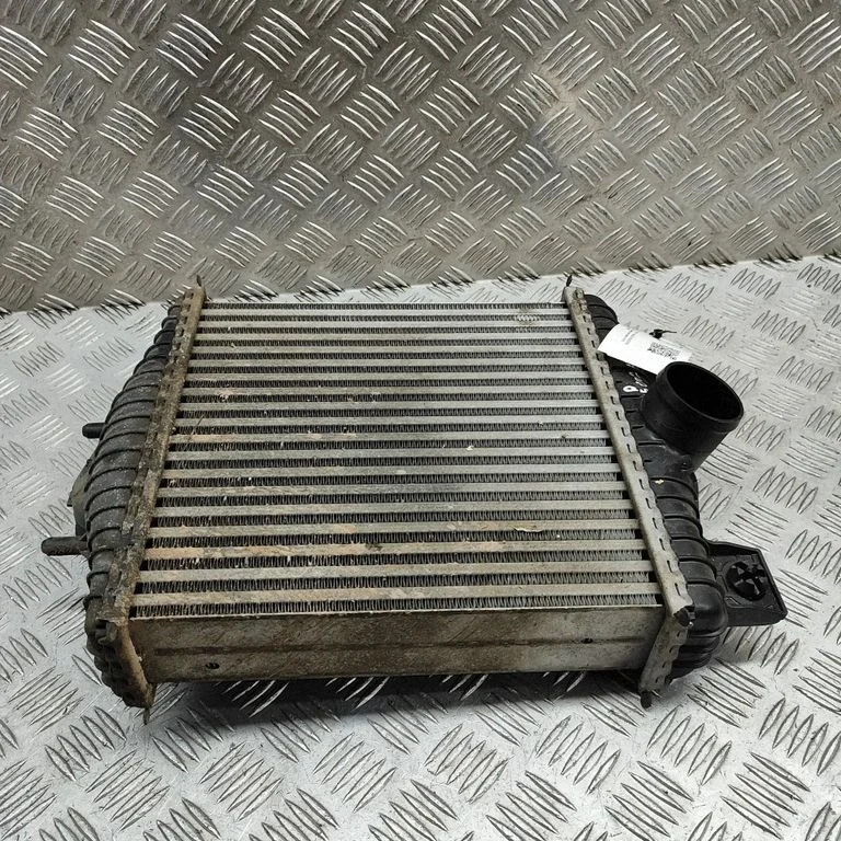 Intercooler radiator – Land Rover Range Rover L405 (2013-2021)