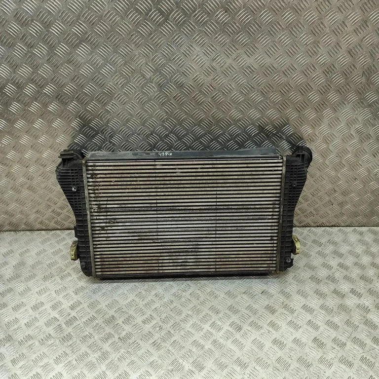 Starpdzesētāja (interkūlera) radiators 3C0145805AN