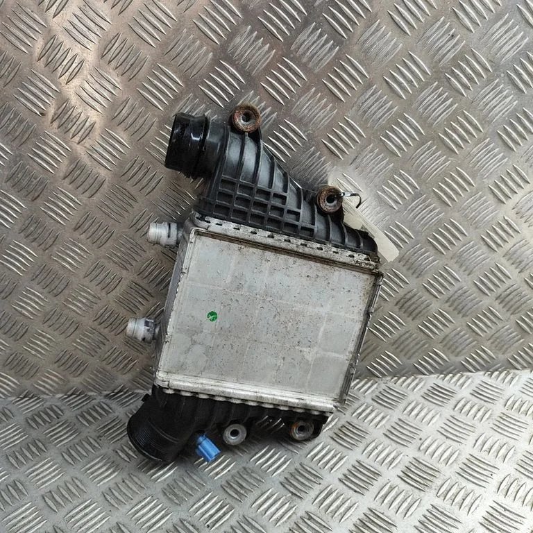 Starpdzesētāja (interkūlera) radiators – Land Rover Range Rover Evoque L538 (2011-2018)