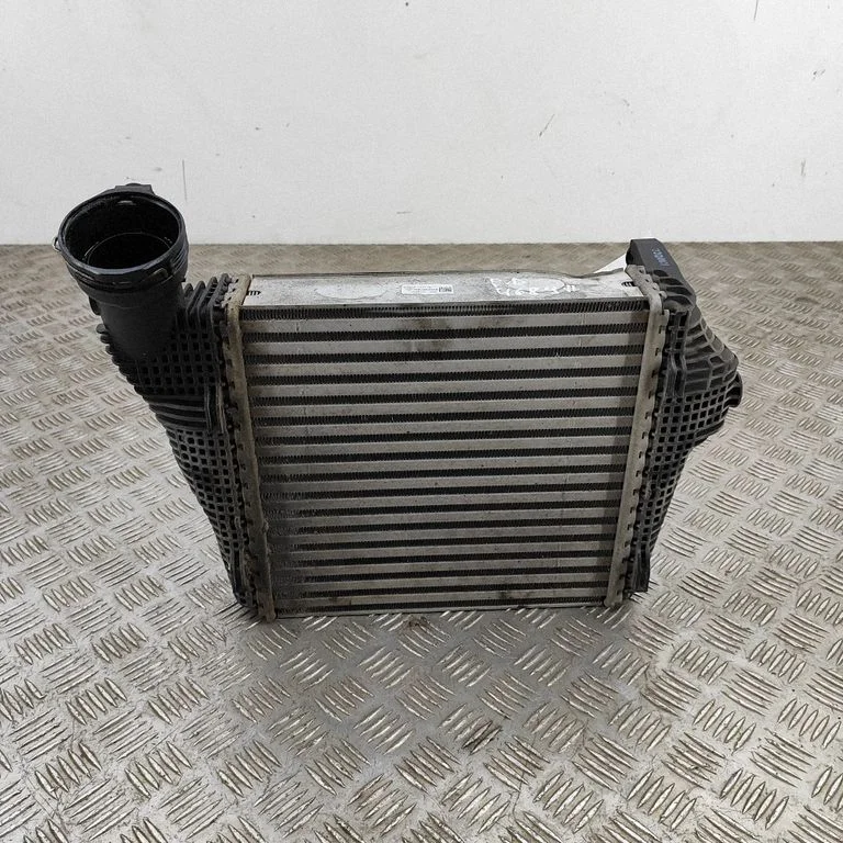 Intercooler radiator 95B145804B