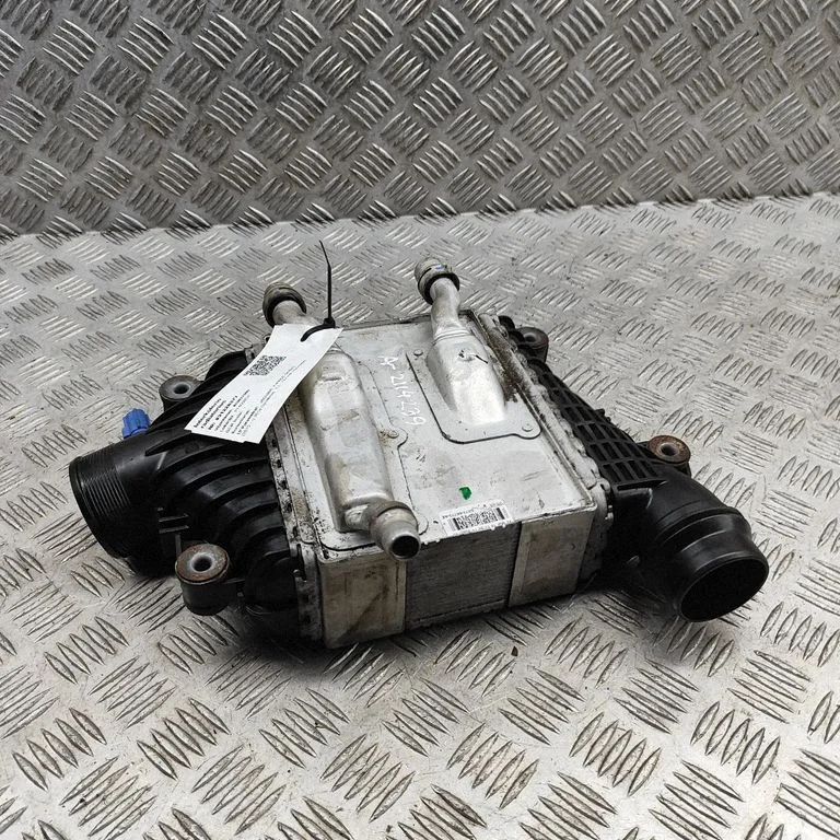 Starpdzesētāja (interkūlera) radiators – Jaguar F-Pace (2016-)