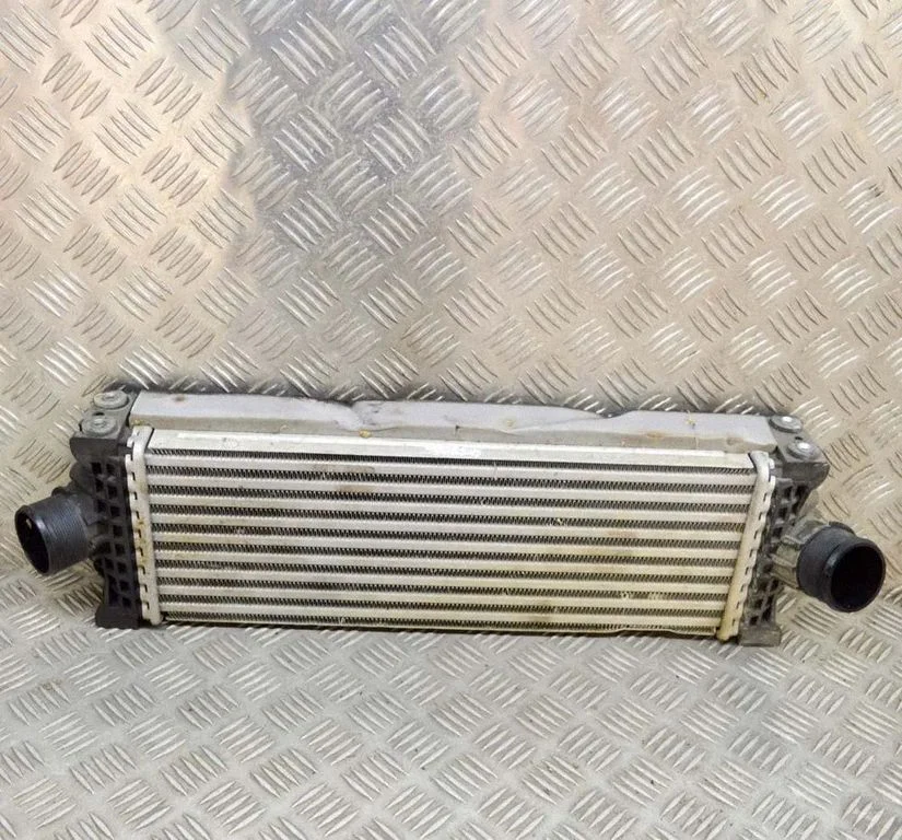 Starpdzesētāja (interkūlera) radiators GK216K775AE