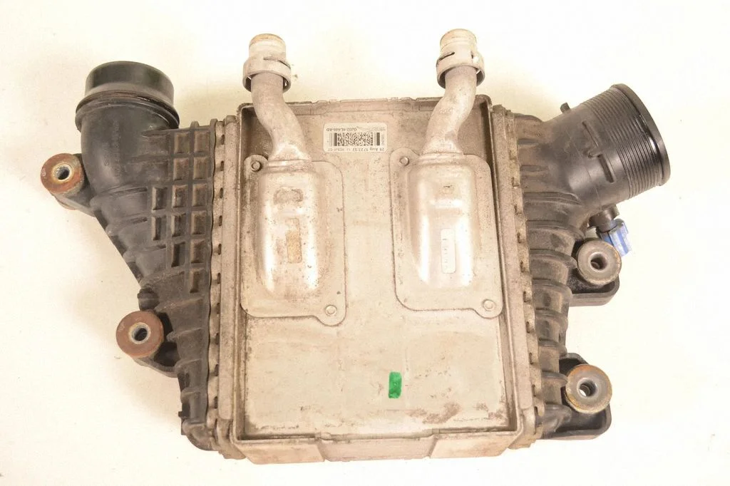 Starpdzesētāja (interkūlera) radiators – Jaguar E-Pace (2017-)