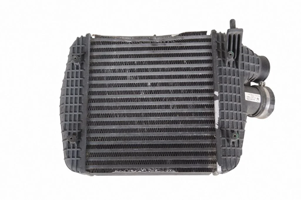 Starpdzesētāja (interkūlera) radiators – Maserati Ghibli (2013-)