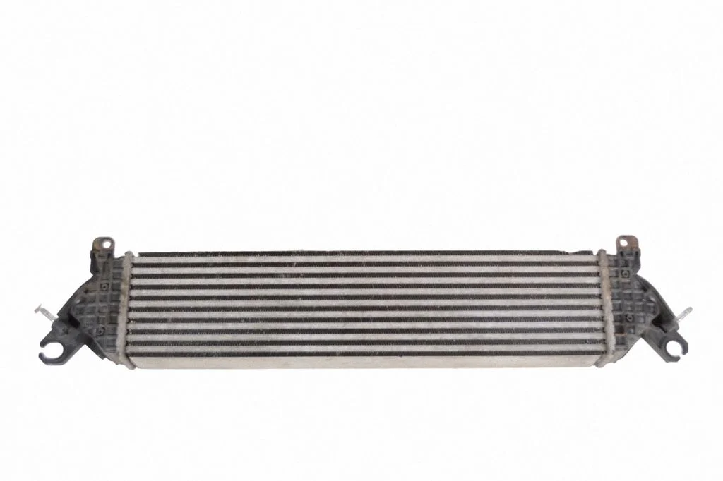 Starpdzesētāja (interkūlera) radiators