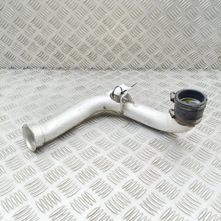 Intercooler hose/pipe A2760901137