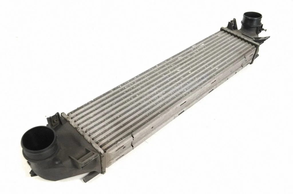 Vahejahuti radiaator – Volvo S80 (2007-2013)