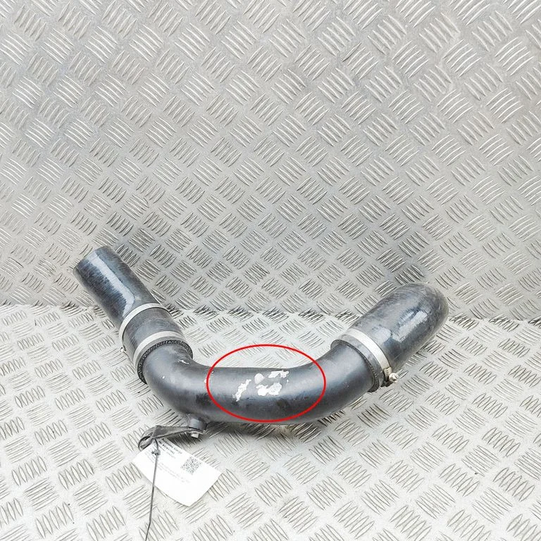 Wąż / rura intercoolera 0281002977