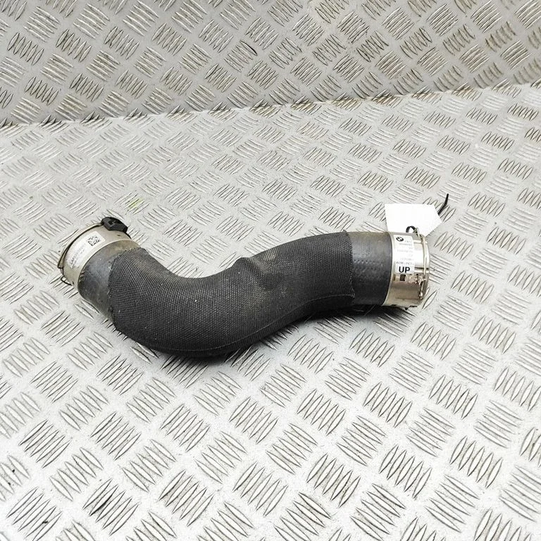 Intercooler hose/pipe 8599392