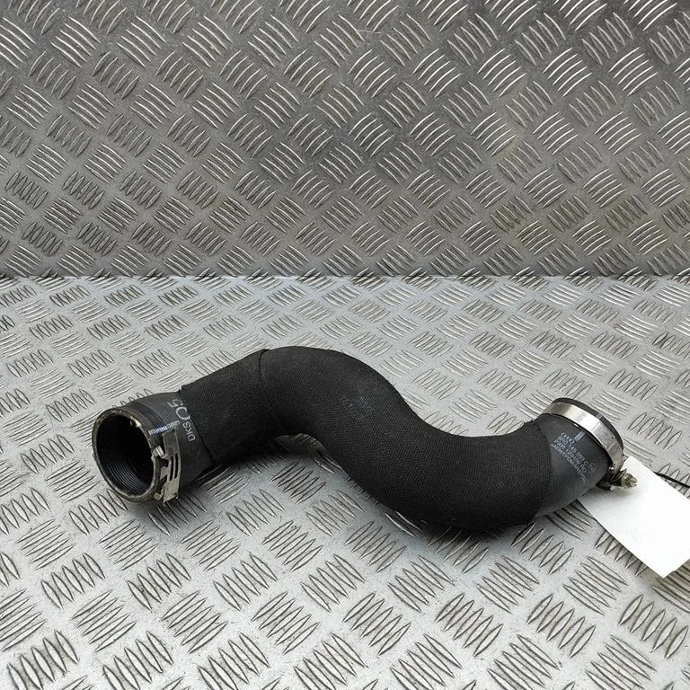 Wąż / rura intercoolera 8R0145993C