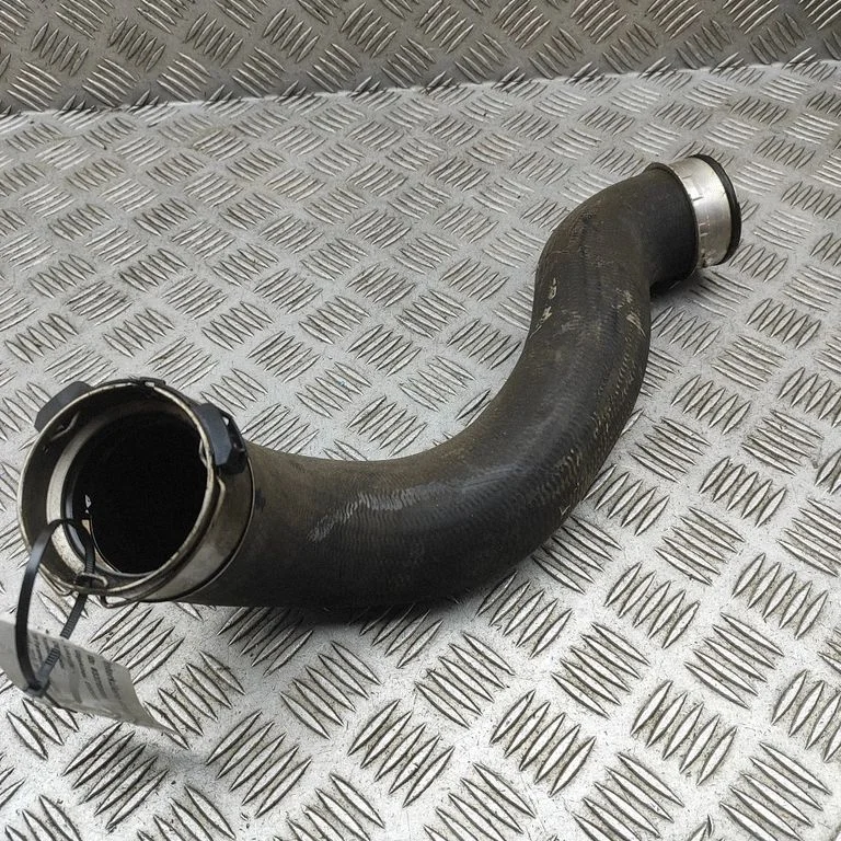 Intercooler hose/pipe A2045280682