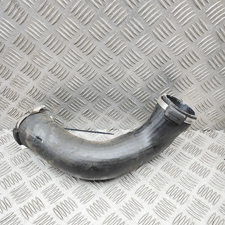 Wąż / rura intercoolera 4W0145738A