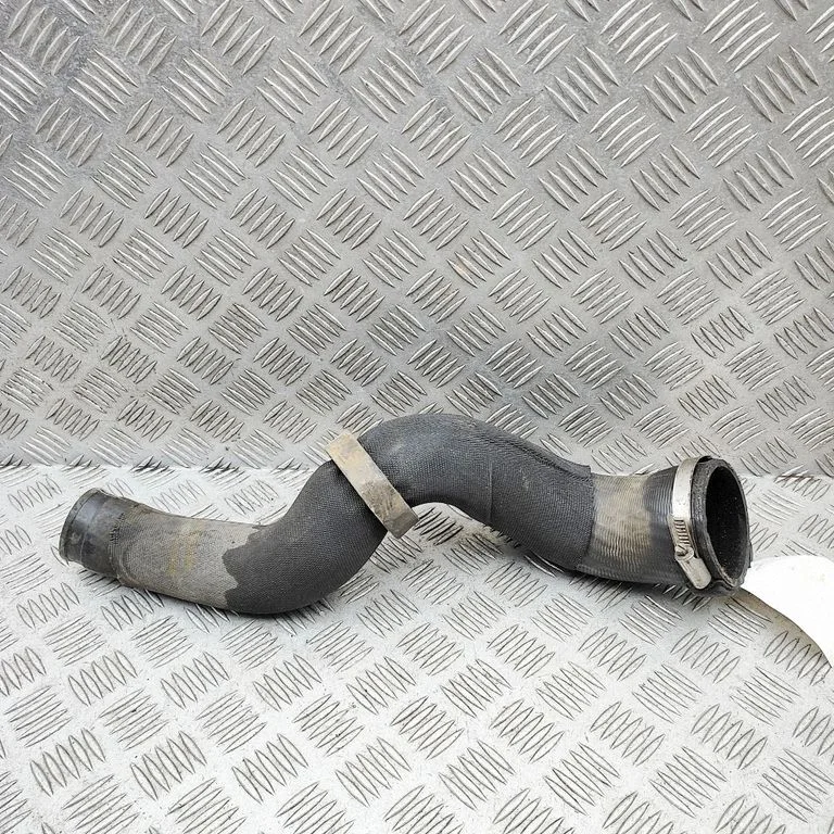 Wąż / rura intercoolera 3W0145828F