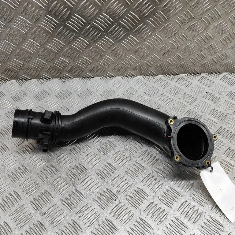 Intercooler hose/pipe – Mercedes-Benz C-Class W205 (2014-2021)