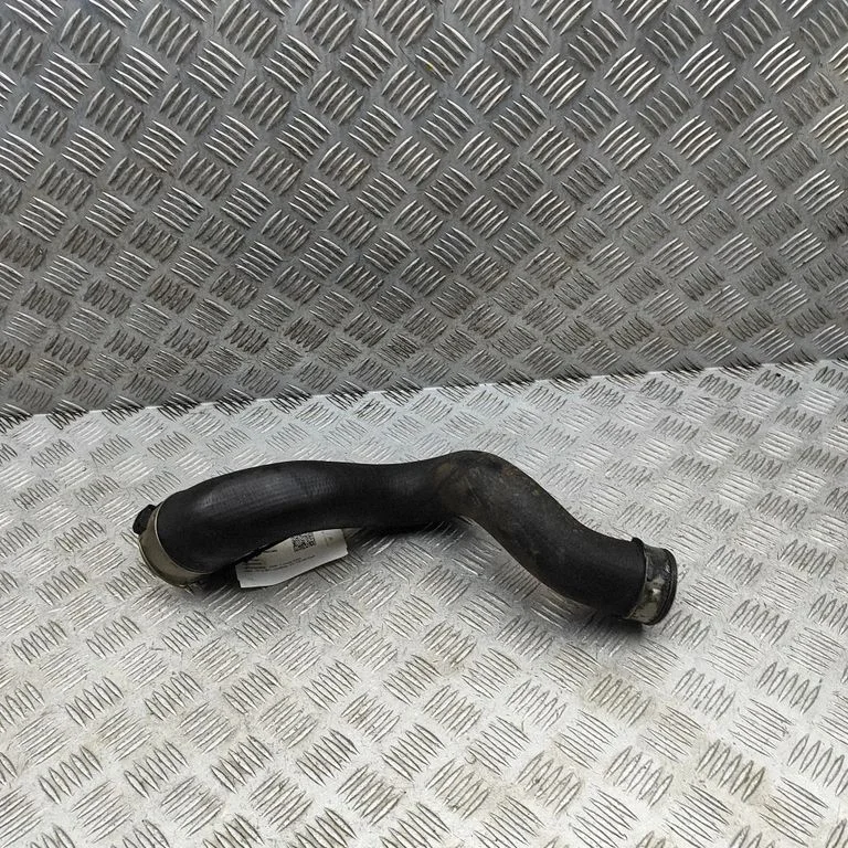Vahejahuti voolik (-ud)/ toru (-d) – BMW 3-seeria E92 E93 (2005-2014)