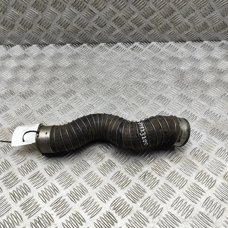 Wąż / rura intercoolera – BMW Seria 3 E90 E91 (2005-2012)