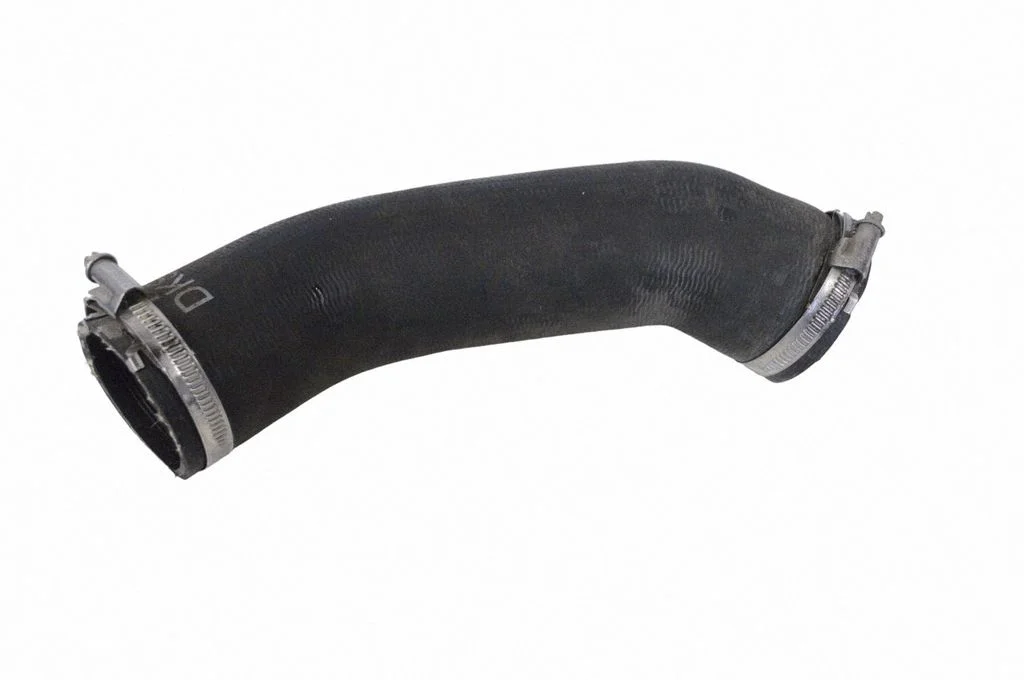 Wąż / rura intercoolera 4H0145737R
