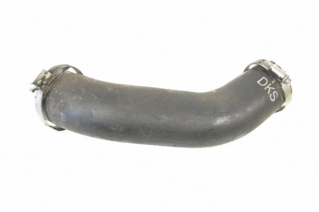 Wąż / rura intercoolera 4H0145737R