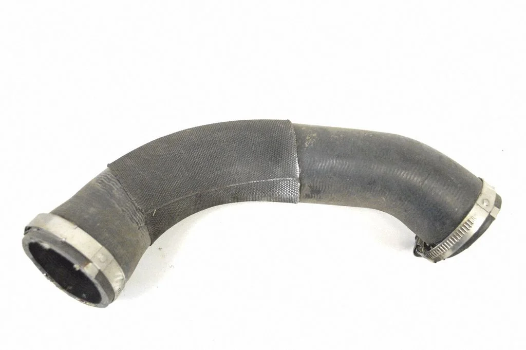 Wąż / rura intercoolera 4H0145709S