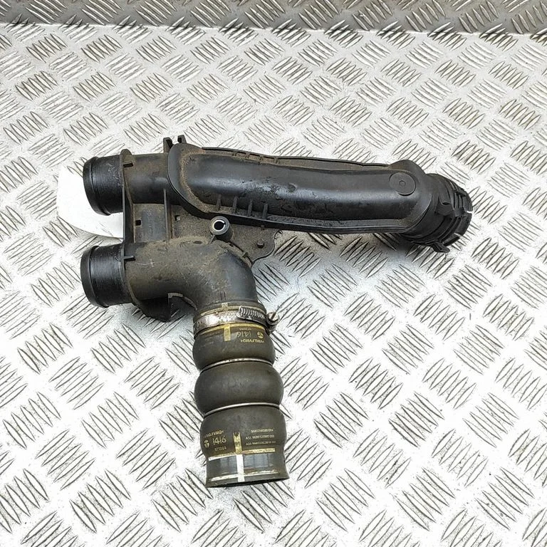Vahejahuti voolik (-ud)/ toru (-d) – Citroen C4 Grand Picasso (2013-2018)