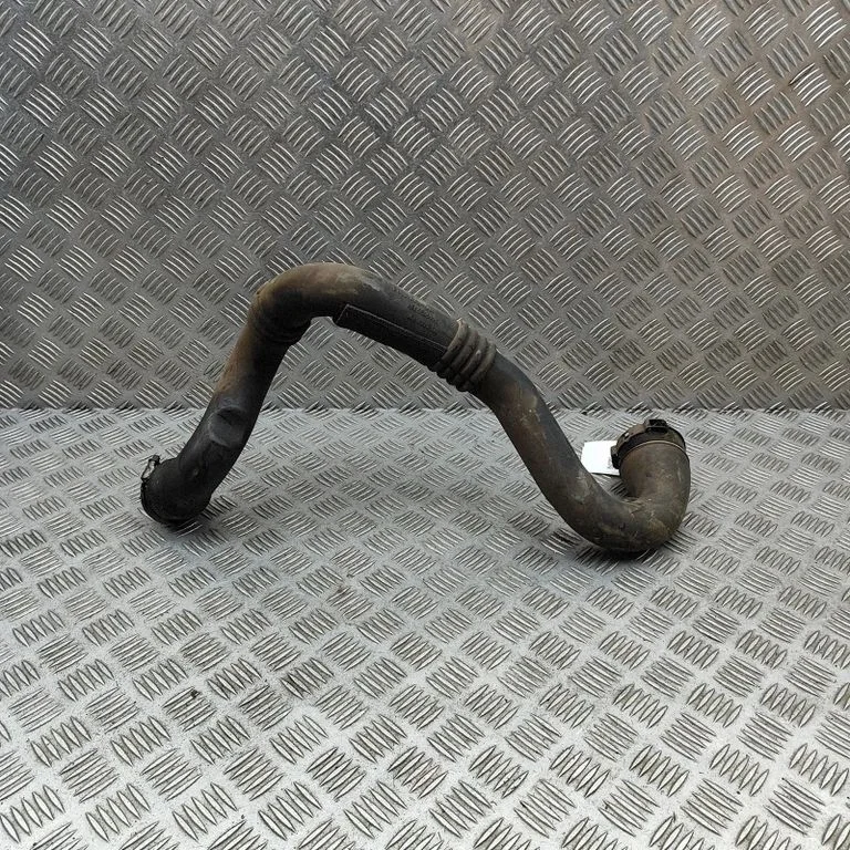 Wąż / rura intercoolera 144605593R