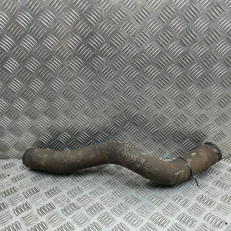 Wąż / rura intercoolera 1734417013