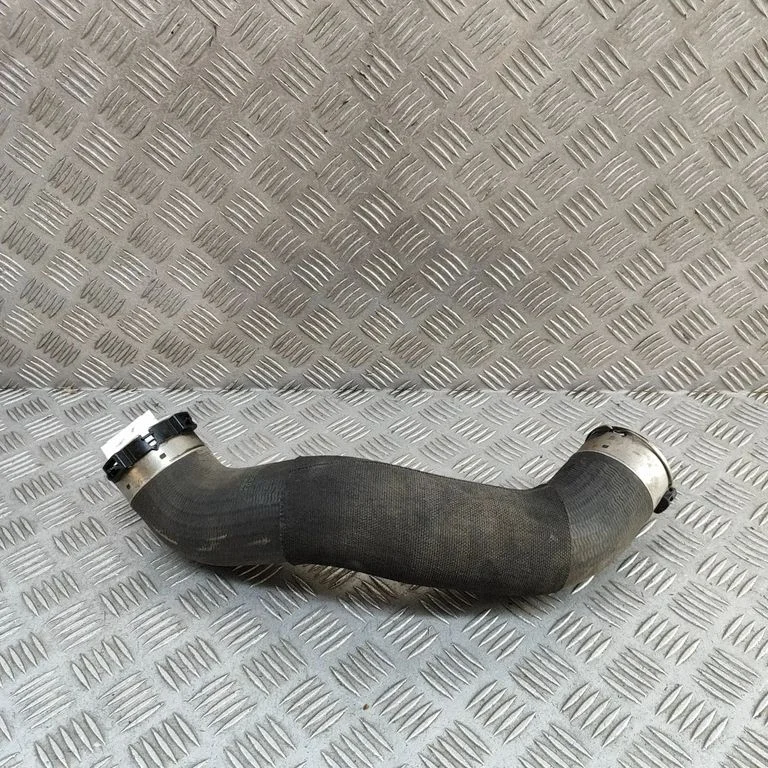 Vahejahuti voolik (-ud)/ toru (-d) – BMW X1 F48 F49 (2015-2022)