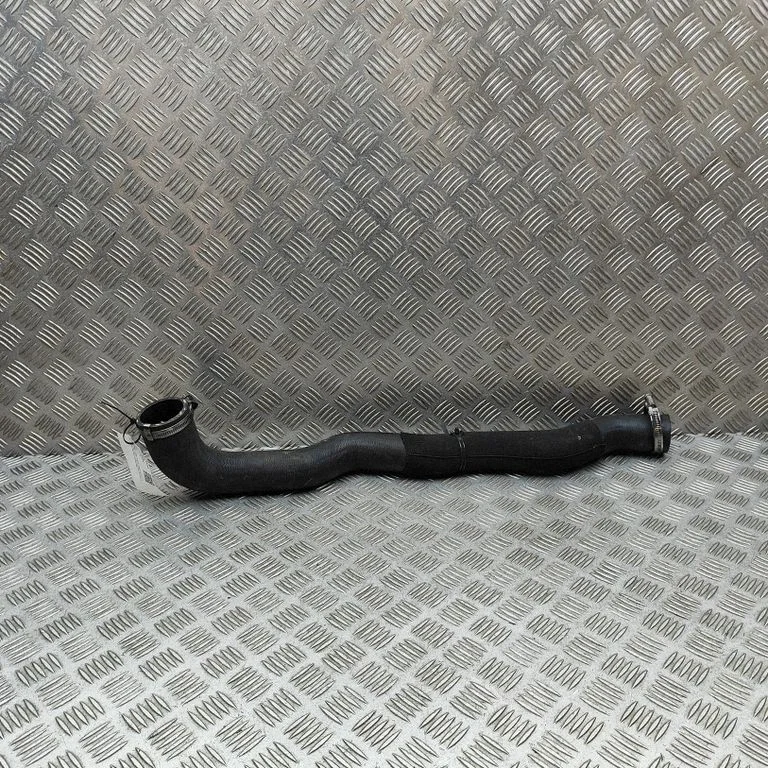 Intercooler hose/pipe CPLA6K769CA