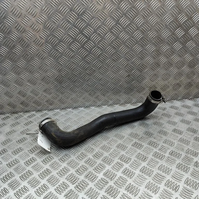 Intercooler hose/pipe CPLA9G738DC