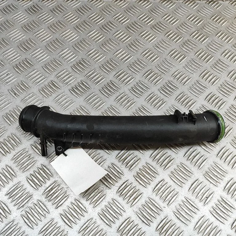 Vahejahuti voolik (-ud)/ toru (-d) – Jeep Avenger (2022-)