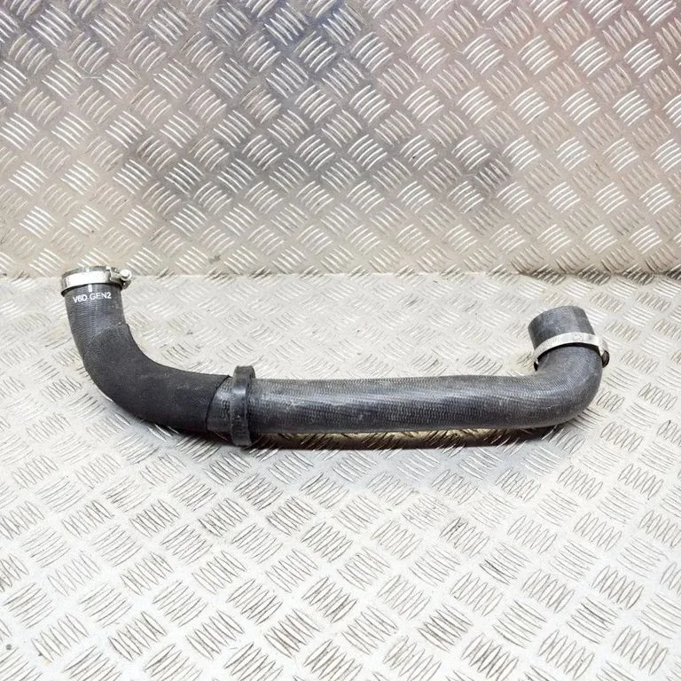 Intercooler hose/pipe