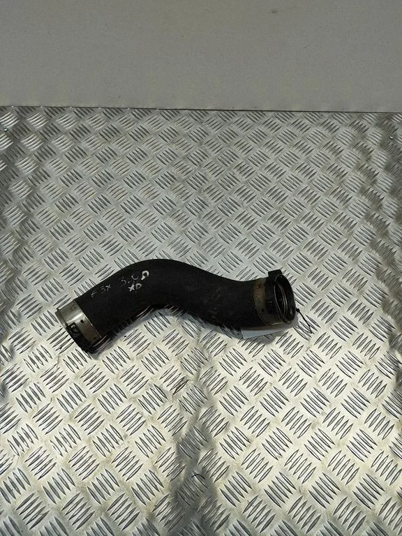 Vahejahuti voolik (-ud)/ toru (-d) – BMW 4-seeria F32 F33 (2013-2020)