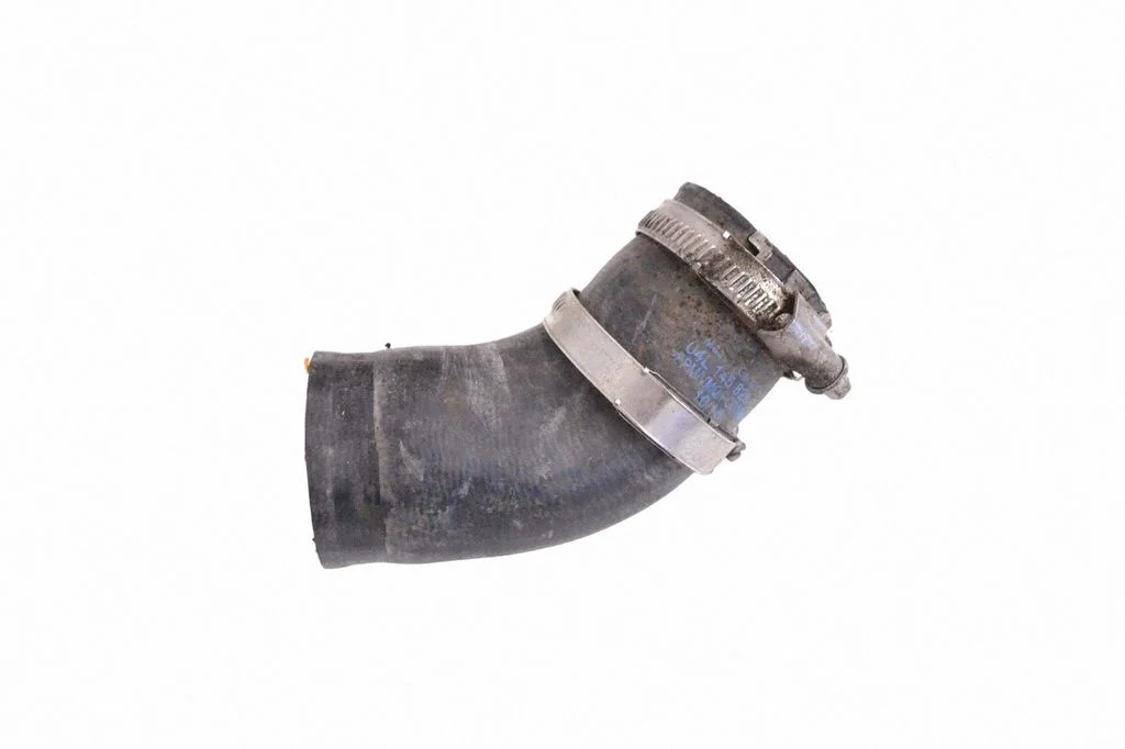 Starpdzesētāja šļūtene (-es)/ caurule (-es) 04L145828G