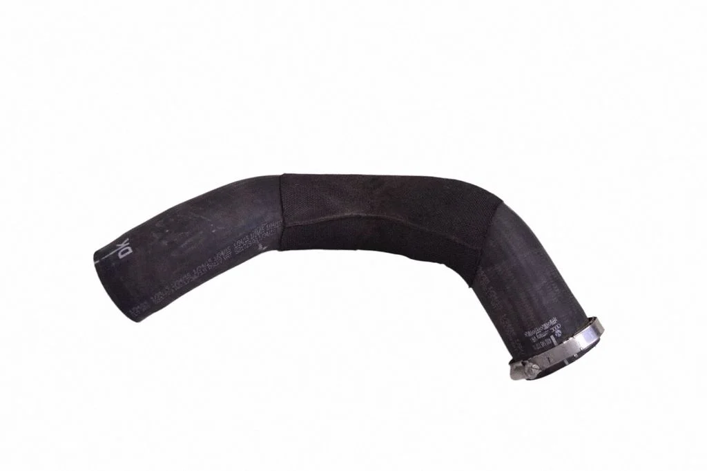 Intercooler hose/pipe 4M0145737