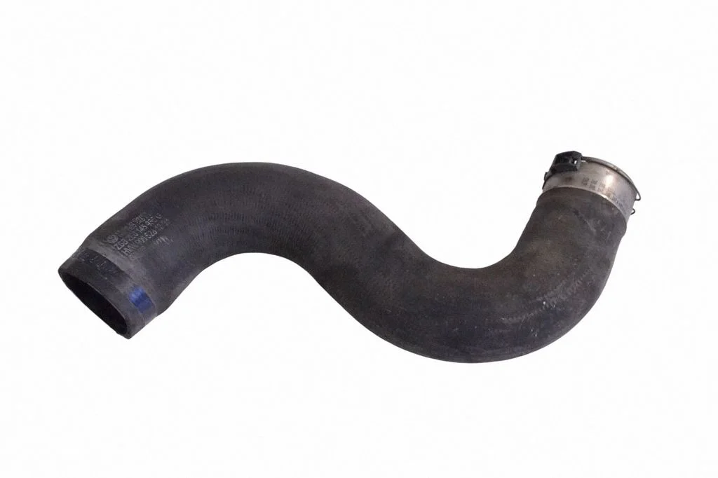 Intercooler hose/pipe 2E0145955G