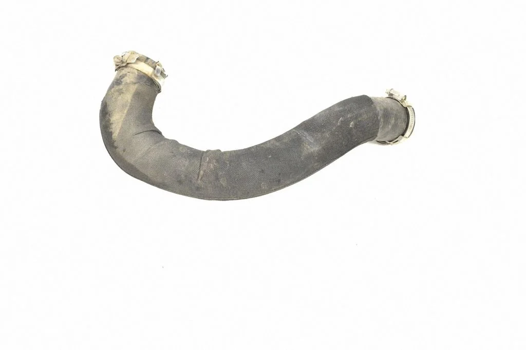 Starpdzesētāja šļūtene (-es)/ caurule (-es) 8K0145738T