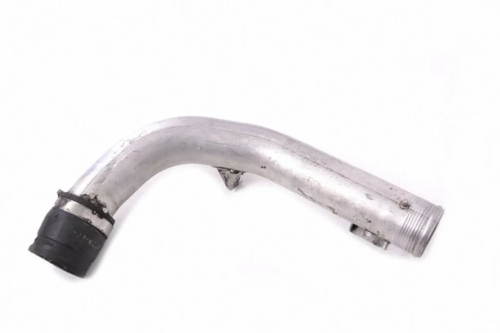 Vahejahuti voolik (-ud)/ toru (-d) – Audi A6 Allroad C5 (1999-2005)