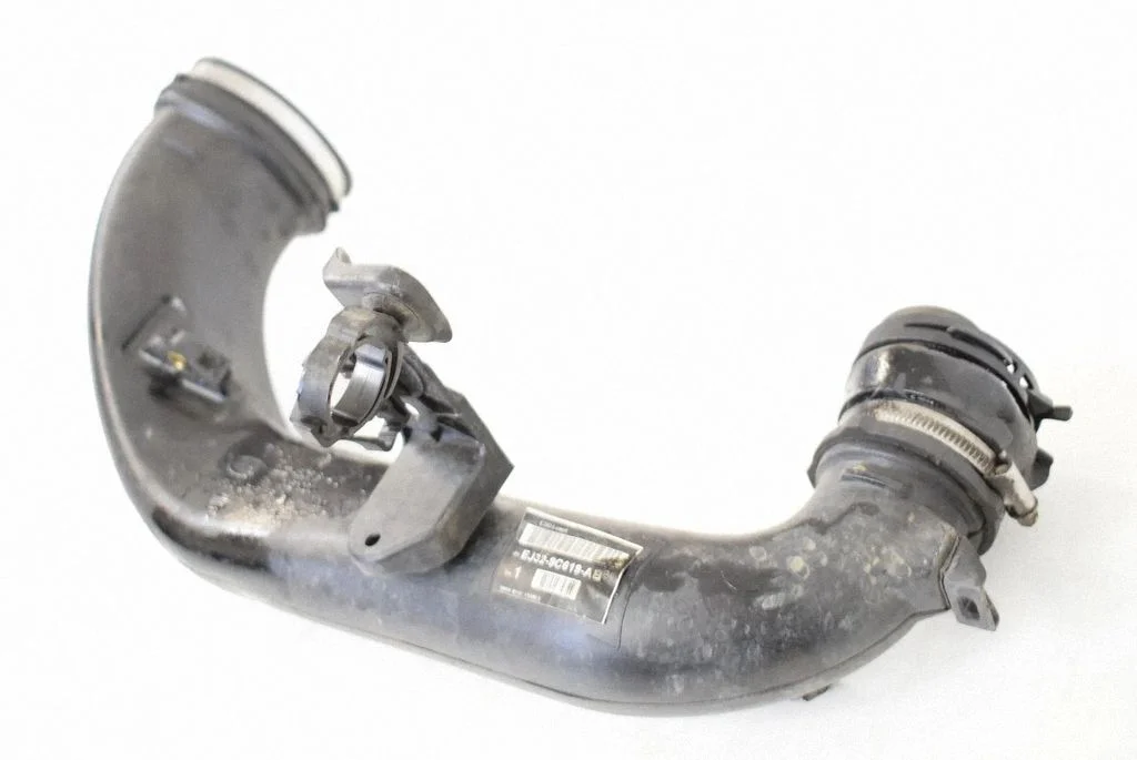Intercooler hose/pipe EJ329C619AB