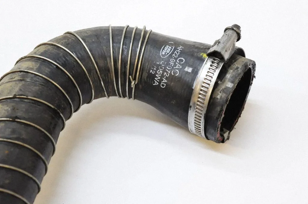 Starpdzesētāja šļūtene (-es)/ caurule (-es) – Land Rover Range Rover Sport L320 (2005-2013)