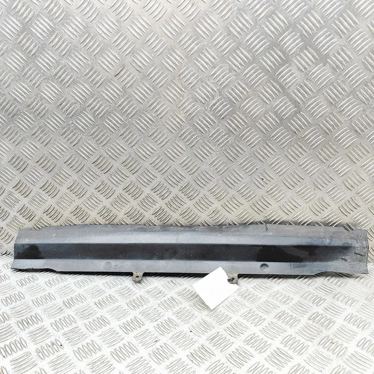 Intercooler air guide/duct channel – Audi Q7 4L (2005-2015)