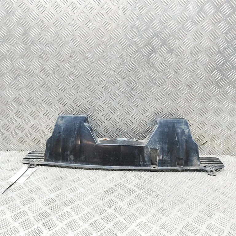 Intercooler air guide/duct channel P51B15221